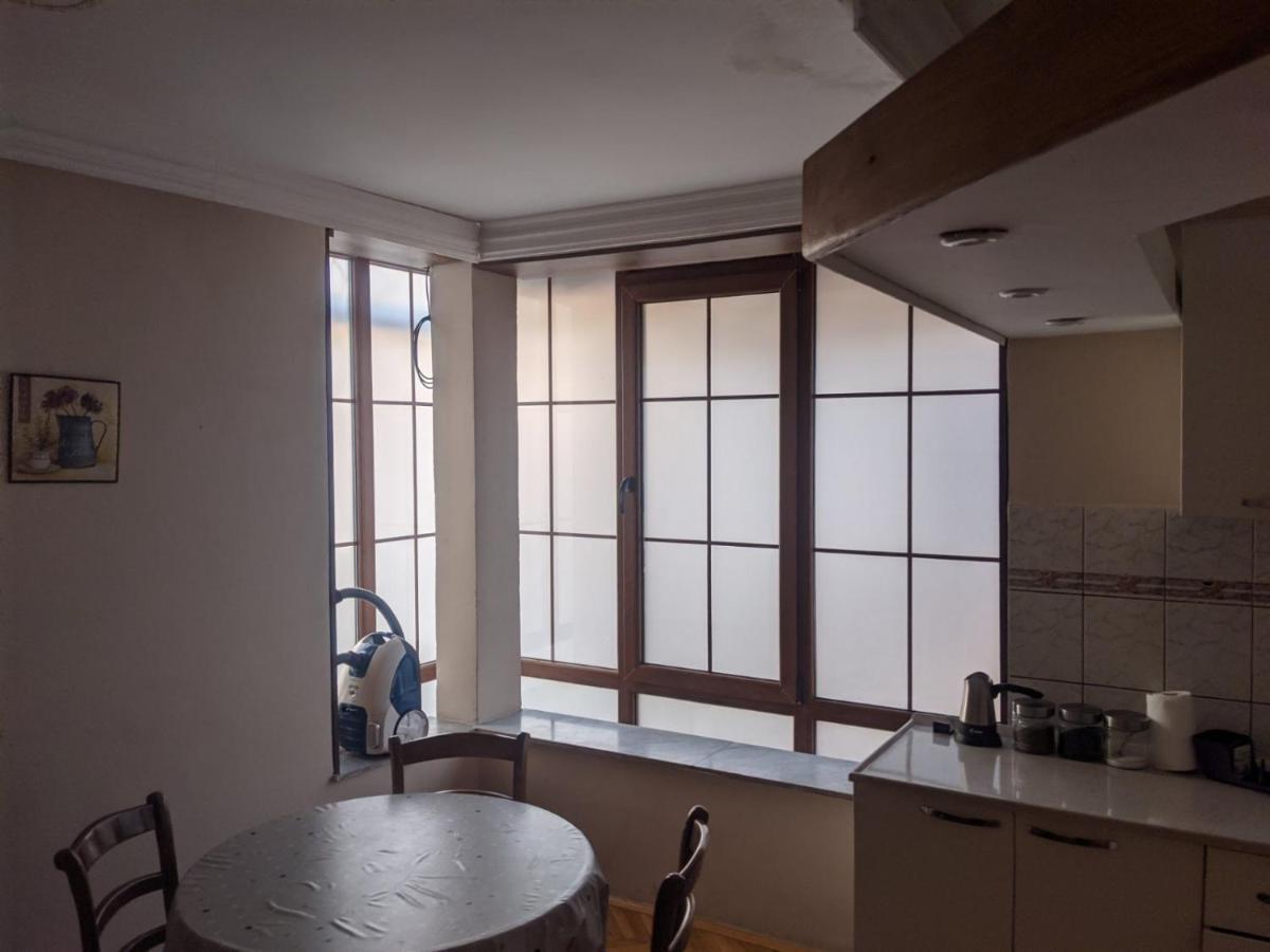 Central Apartment With City View 普里兹伦 外观 照片